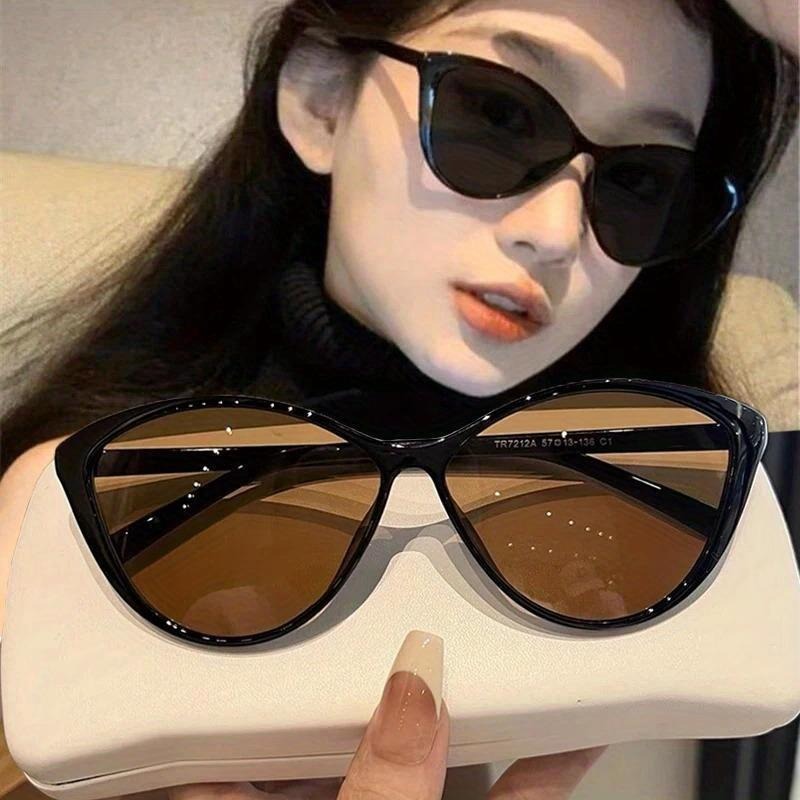 Vintage Fashion Pieces - 1 szt. Retro Okulary Przeciwsłoneczne Damskie